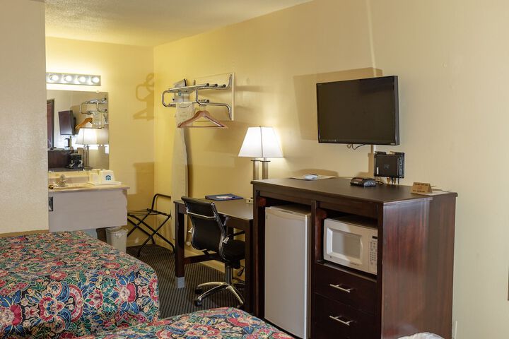 Room 18 of 35