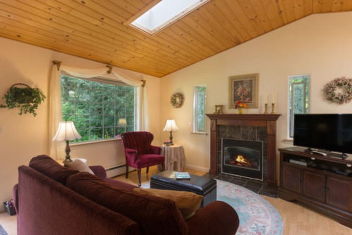 A Hidden Haven & Water Garden Cottages