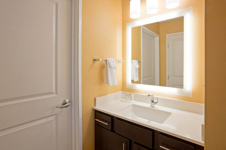 Room 18 of 29