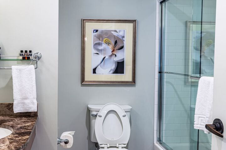 Room 43 of 69