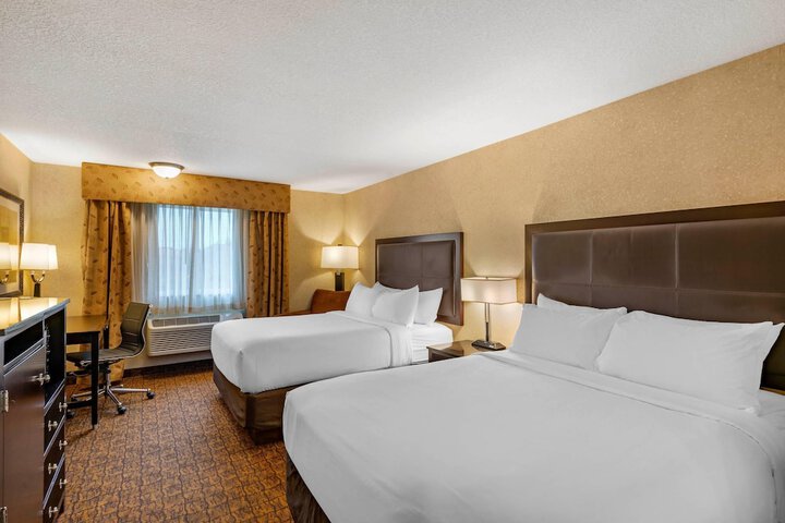 Lloyd Hotel Astoria Bayfront an Ascend Collection Hotel