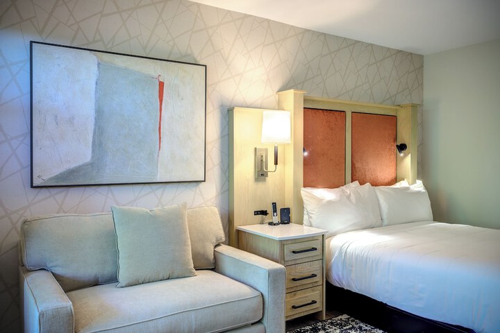 Room 32 of 120