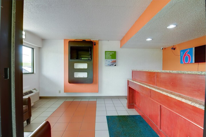 Hotel Interior 7 of 33