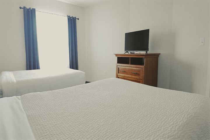 Room 6 of 29