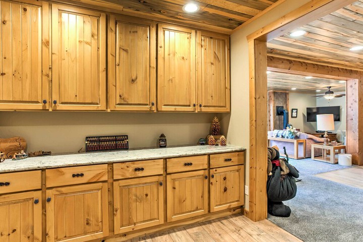 Cozy Buena Vista Apartment 4 Mi to Main Street!