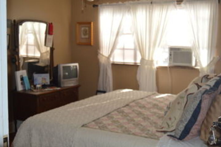 Maple Street Bed & Breakfast