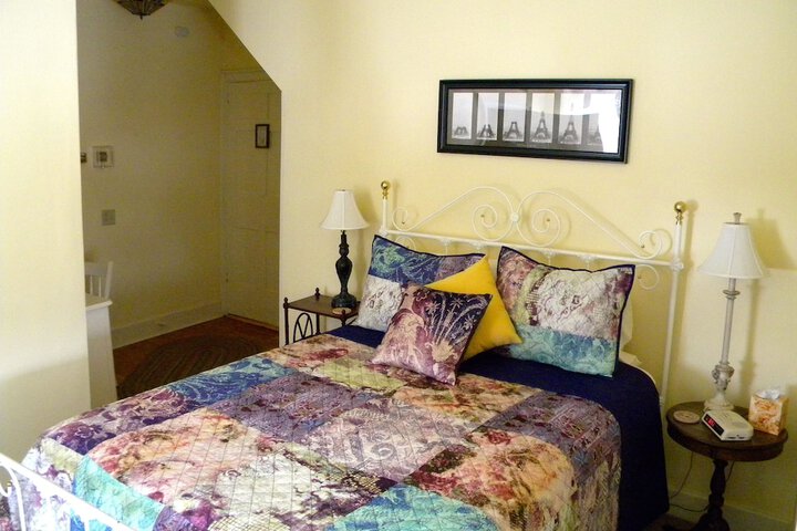 B & B at Oliver Phelps