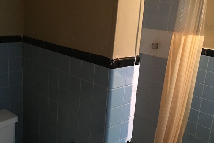 Room 7 of 13