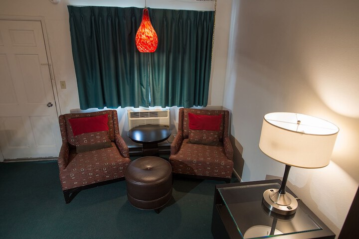 Room 34 of 58