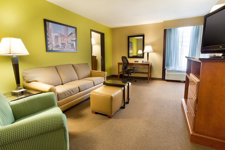 Room 21 of 52