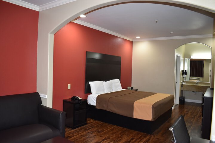 Room 20 of 26