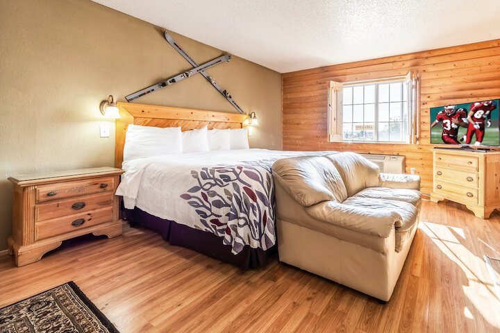 Room 33 of 56