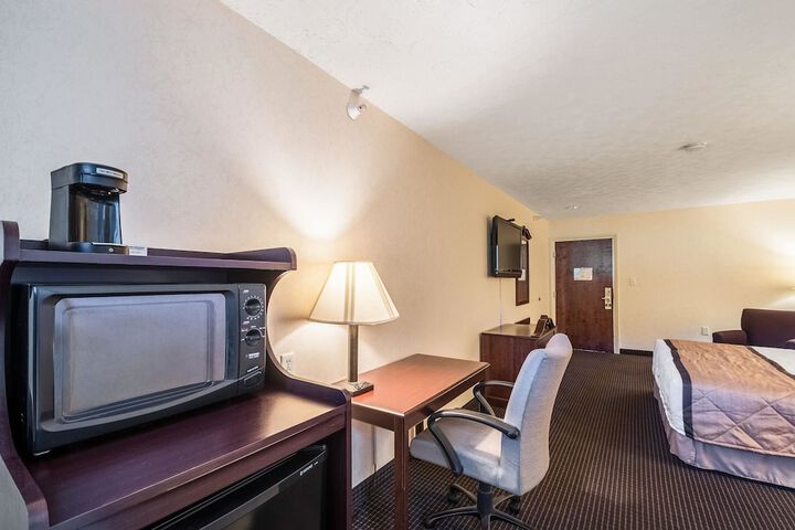 Room 27 of 44