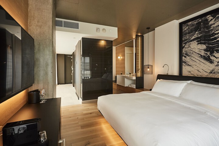 Room 39 of 44