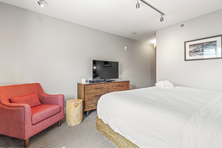 Basecamp Lodge Canmore