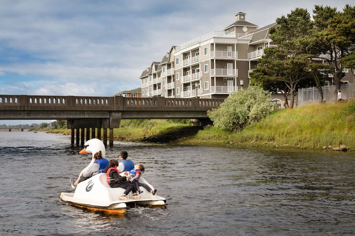 Rivertide Suites Hotel