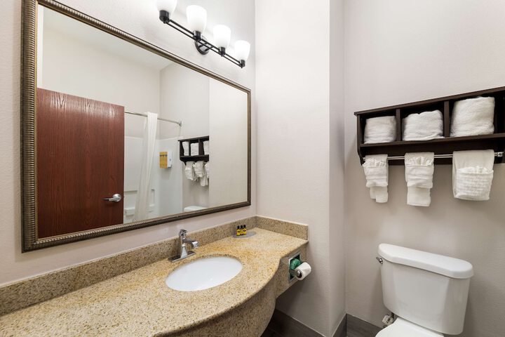 Room 28 of 42