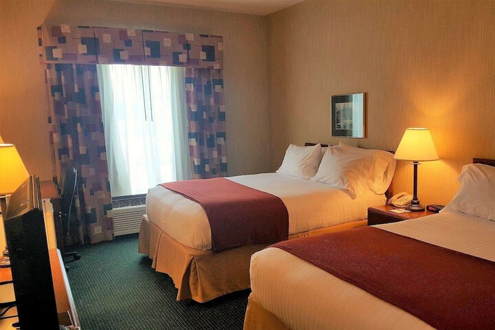 Room 16 of 33