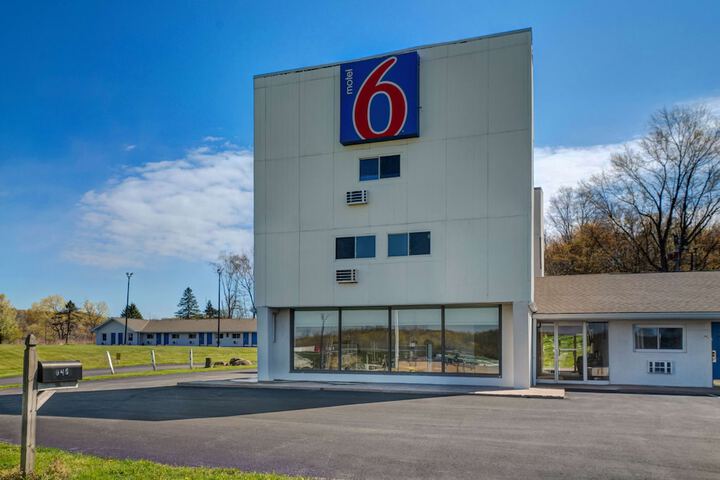 Motel 6 Bellville OH - Mid Ohio