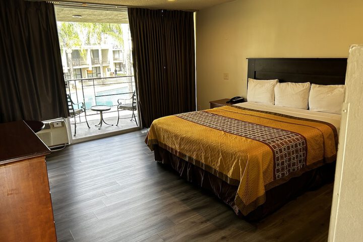 Room 47 of 49