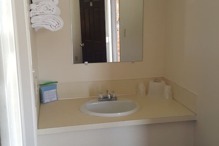 Room 14 of 19