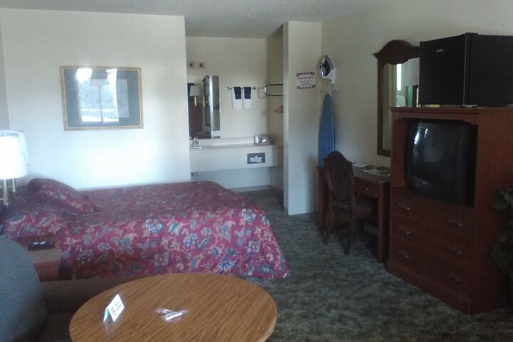 Room 17 of 42