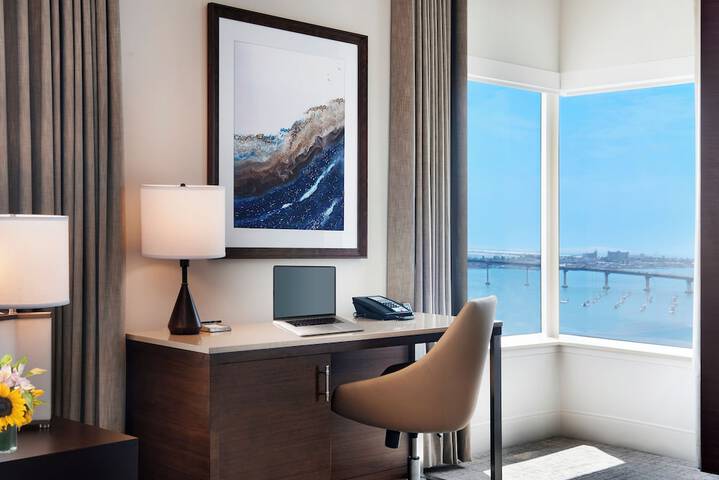 Hilton San Diego Bayfront