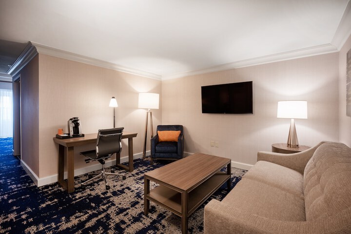 Crowne Plaza Albany - The Desmond Hotel by IHG