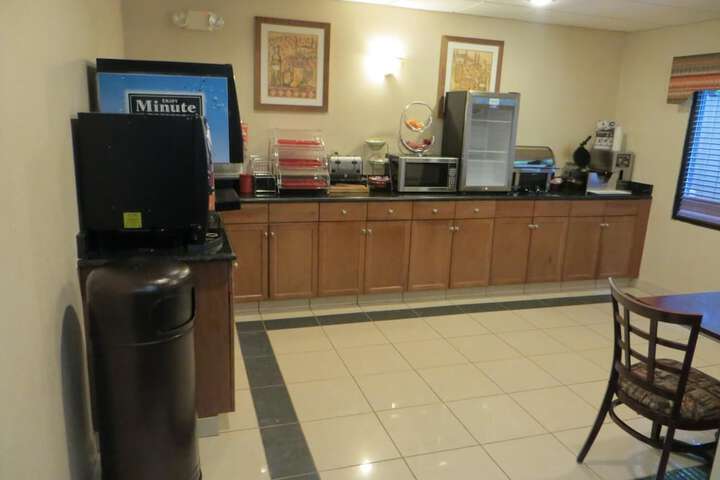 Quality Inn Winder