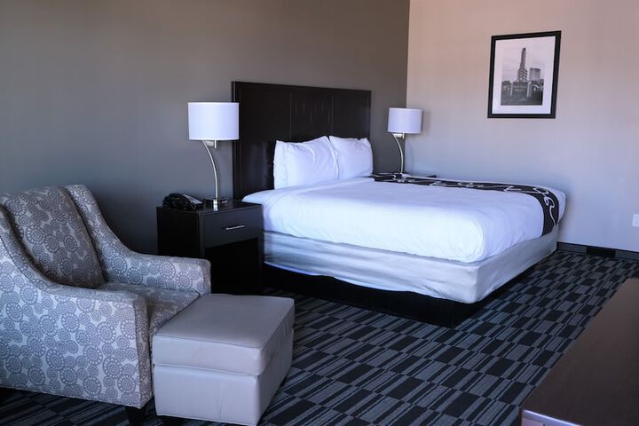 Room 14 of 34