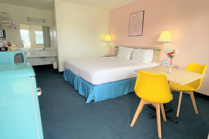 Room 16 of 74