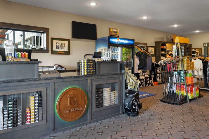 Little Crow Hotel & Conference Trademark by Wyndham