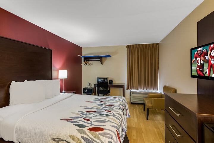 Room 16 of 39