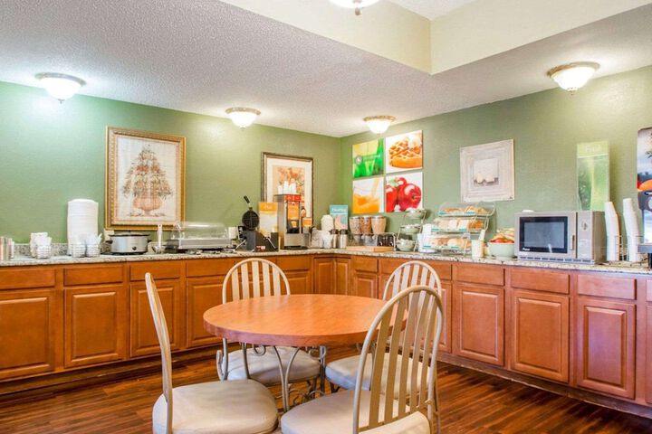 Quality Inn & Suites Ridgeland