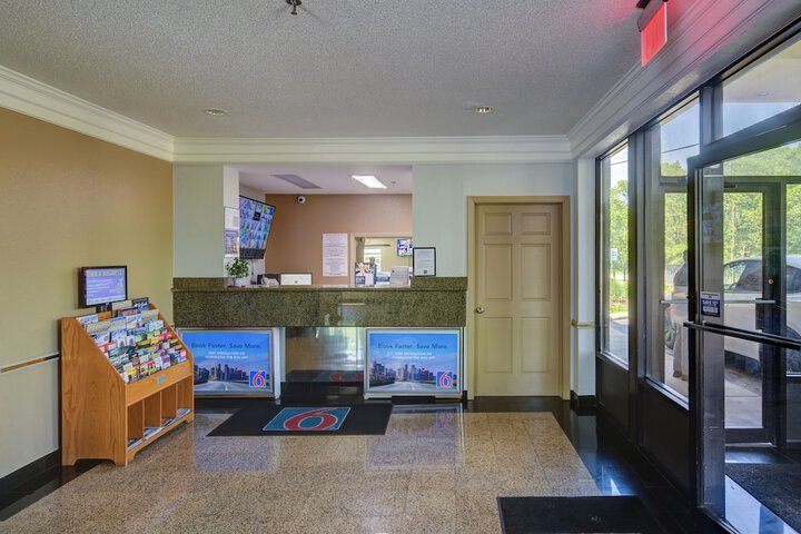 Motel 6 Libertyville IL