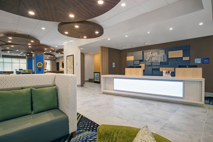 Hotel 4 of 50