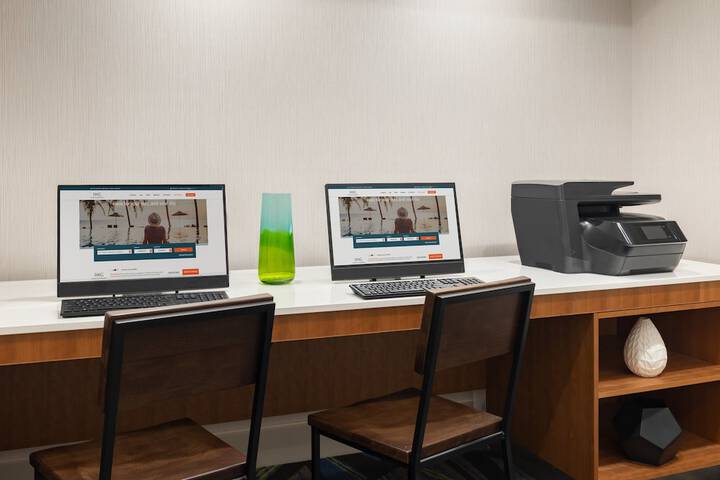 Holiday Inn Express Hotel and Suites of Opelika / Auburn by IHG