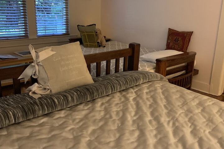Mountain Meadows Inn