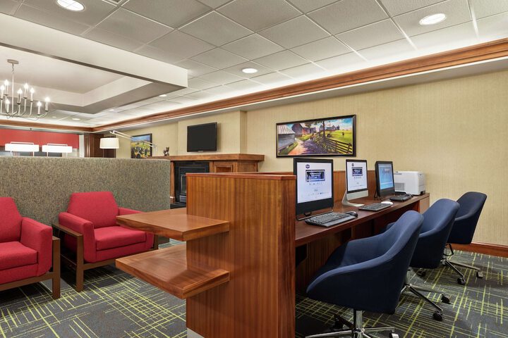 Business Center 44 of 44