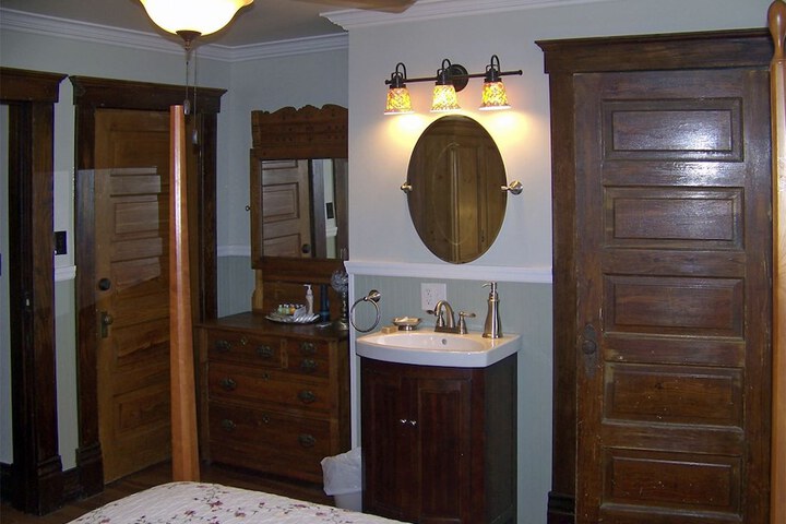 Room 47 of 58
