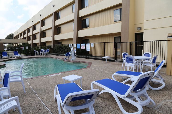 Pool 5 of 69