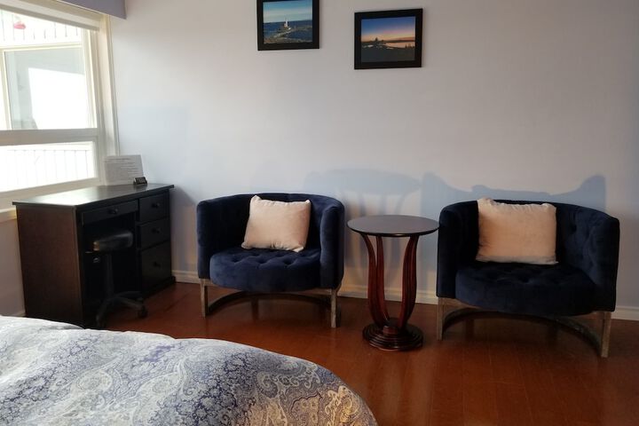 Room 34 of 123