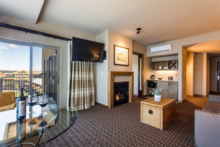 Room 12 of 73