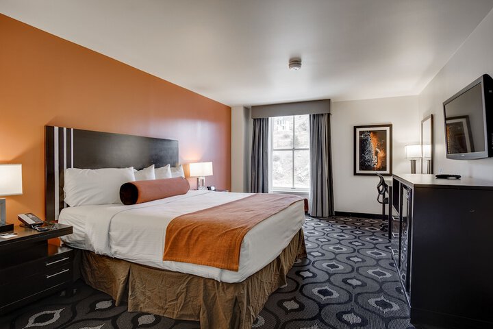 Room 40 of 54