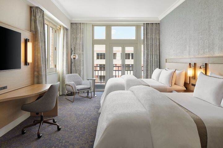 Room 40 of 94