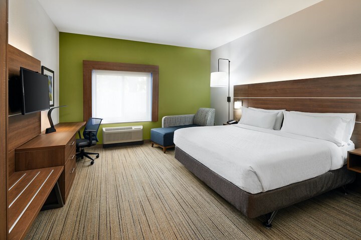 Room 13 of 42
