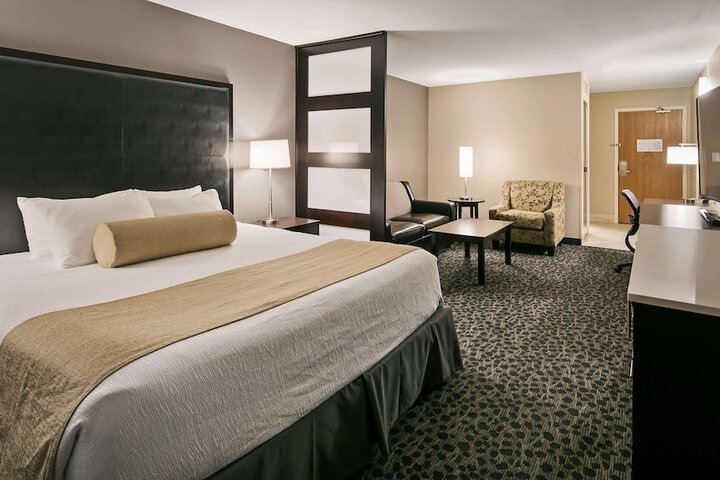 Room 14 of 22