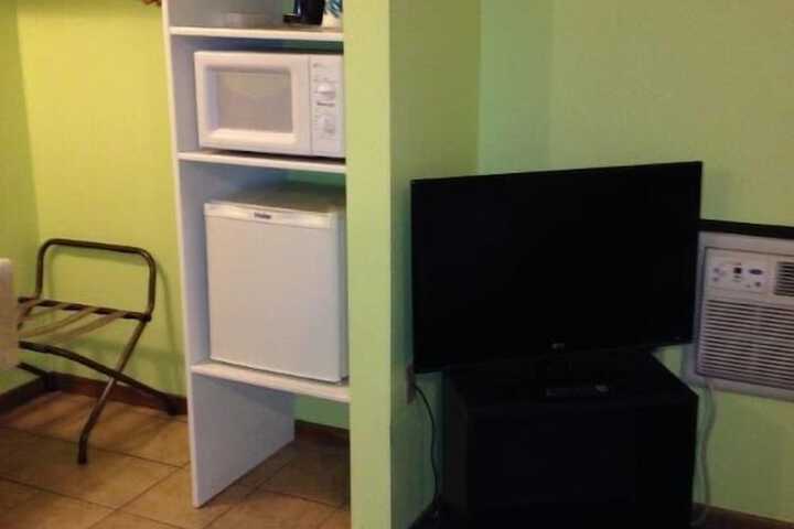 Room 14 of 21