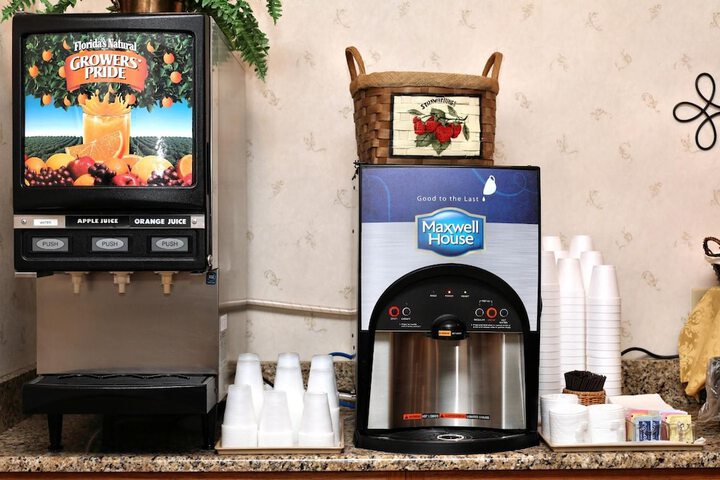 Lancaster Inn and Suites