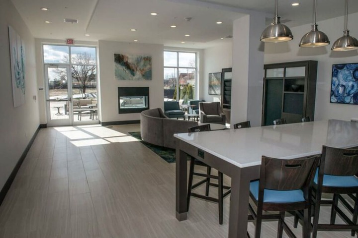 Holiday Inn & Suites Farmington Hills - Detroit NW by IHG